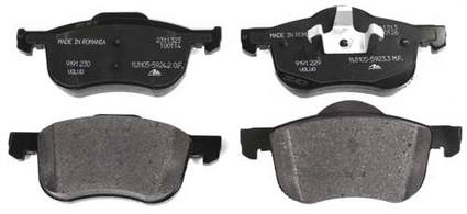 Volvo Disc Brake Pad Set - Front 8634921